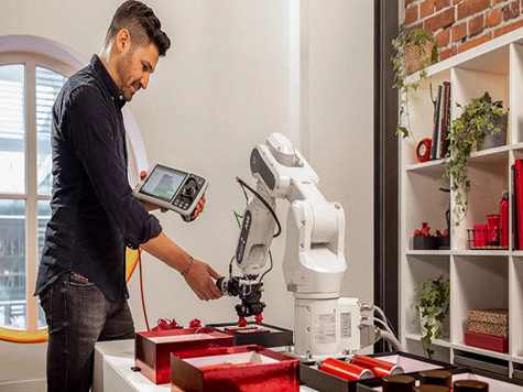 ABB memperkenalkan generasi baru robot kolaboratif.